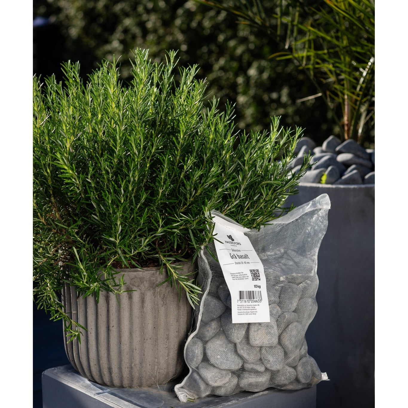 Dekoratiivinen kivi Harmaa basaltti 30-60mm, 500kg, 50kpl, Puolipaketti